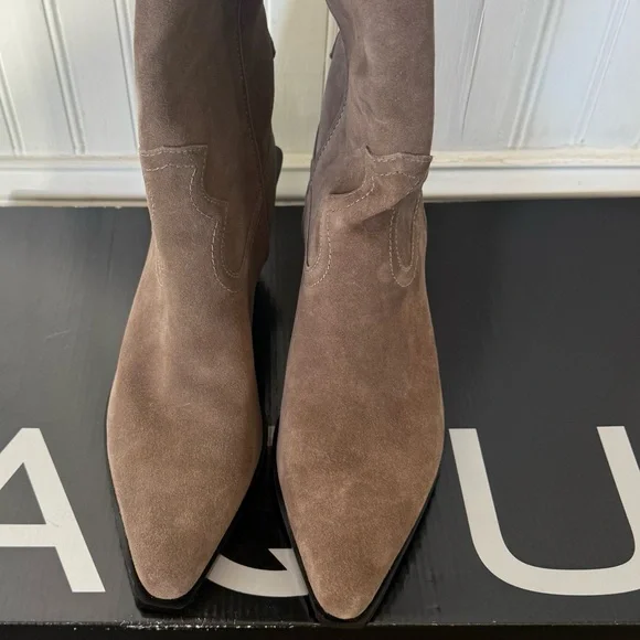 AQUA Gray Brown Taupe Suede Leather
Slouchy Heeled Cowboy Style Aerin Boots 9.5 - Picture 6 of 7